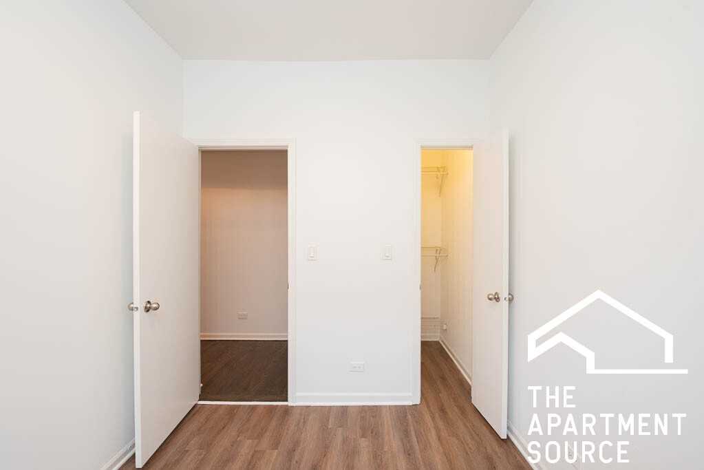 5054 N Winthrop Ave #211 - Photo 7 of 13