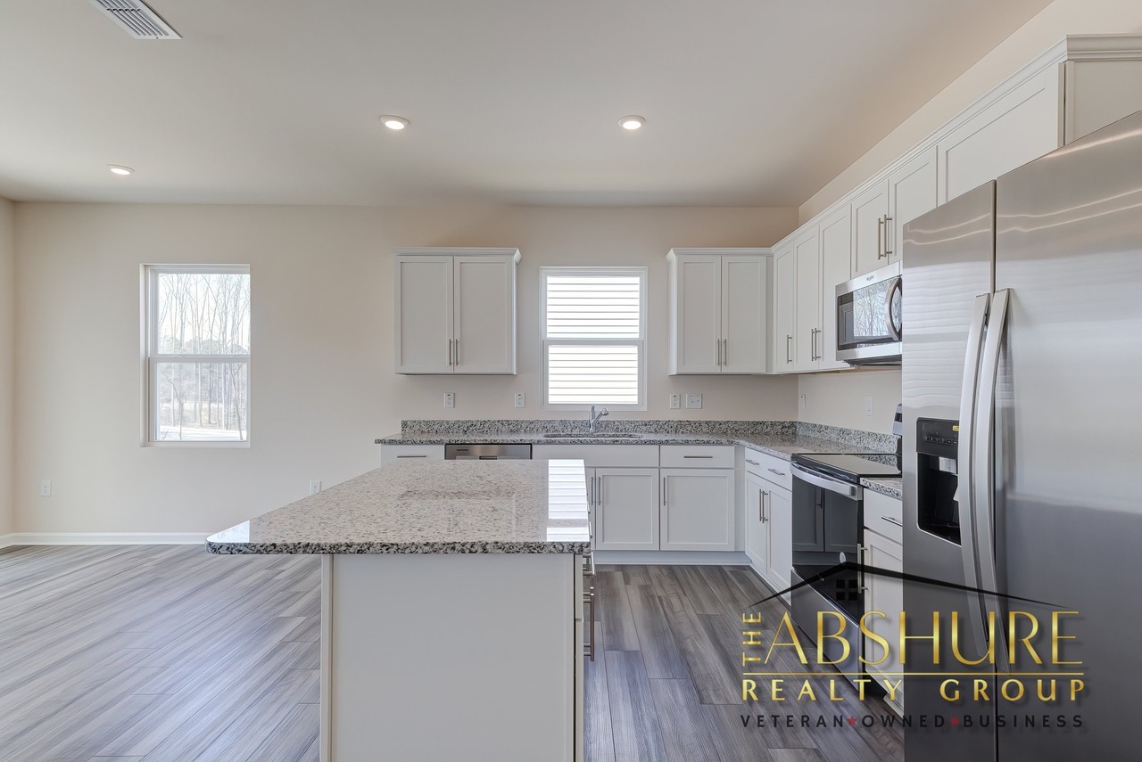 3512 Arctic Brook St #1 - Photo 5 of 42