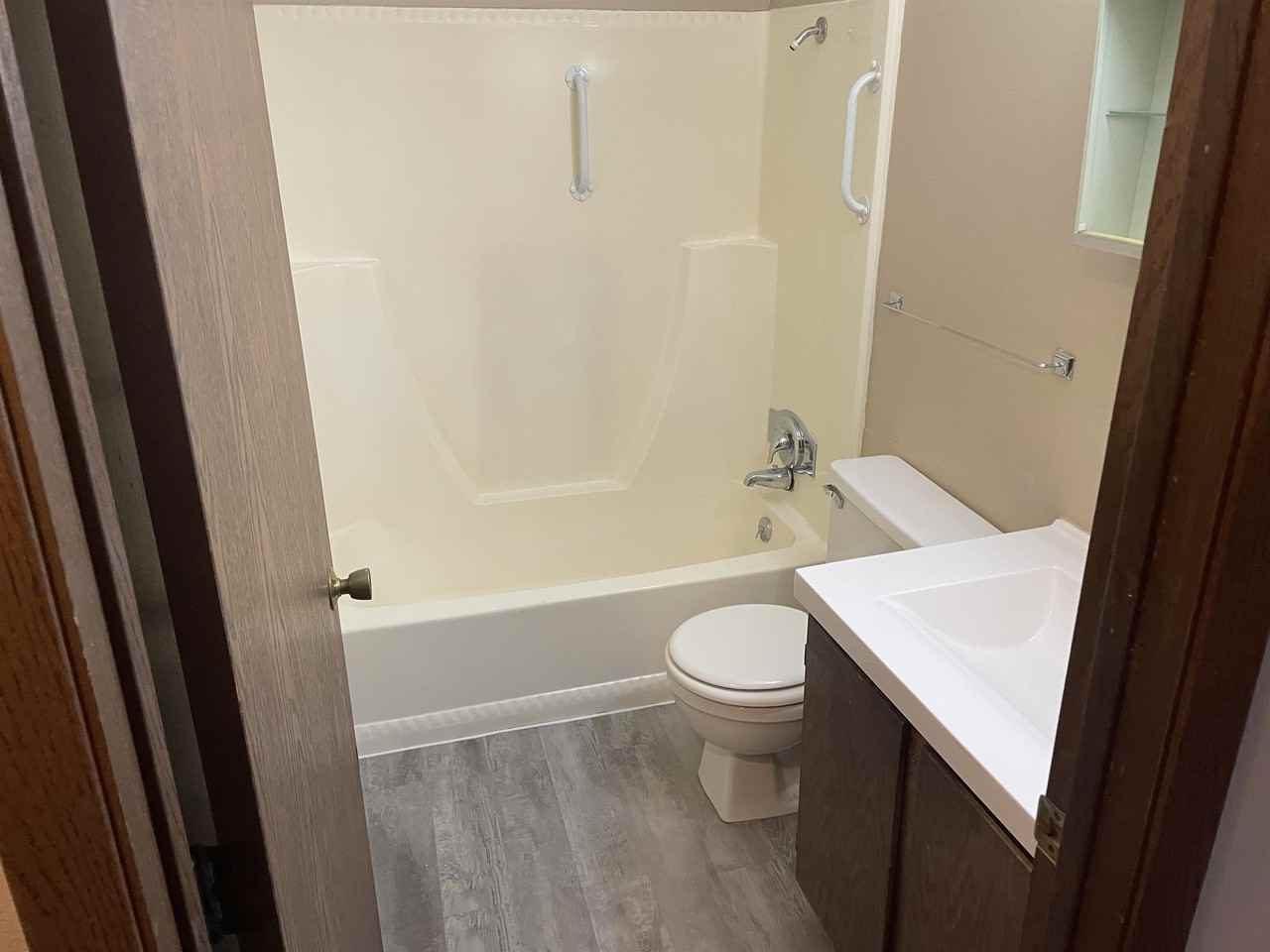 1711 Lincoln Ave #1711-1A - Photo 3 of 8