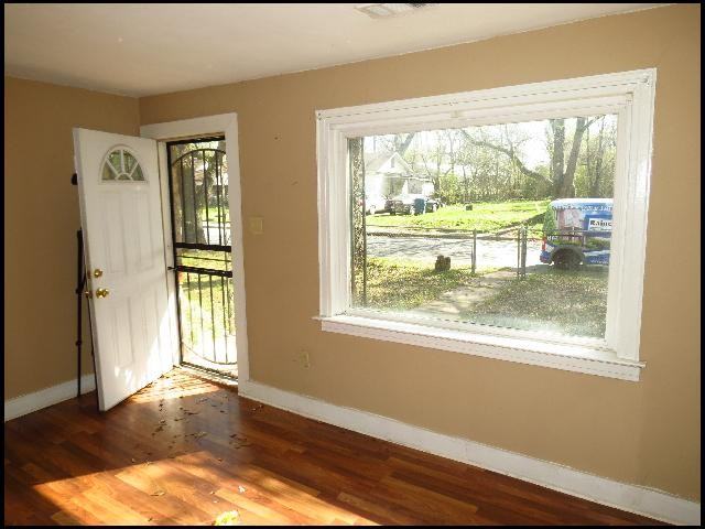 1904 Boyce St - Photo 3 of 10