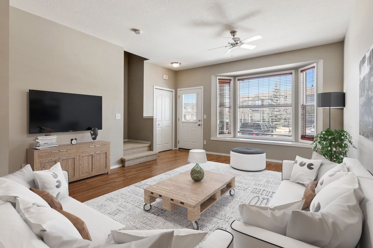 Three Bedroom 1.5 Bath Town House Apartments 304 304, Airdrie, AB T4B
