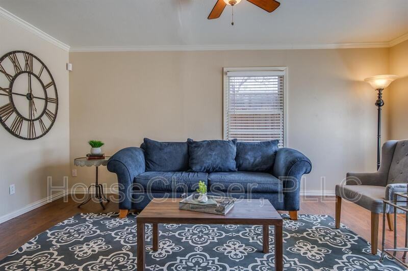 4303 45th St - Photo 3 of 24