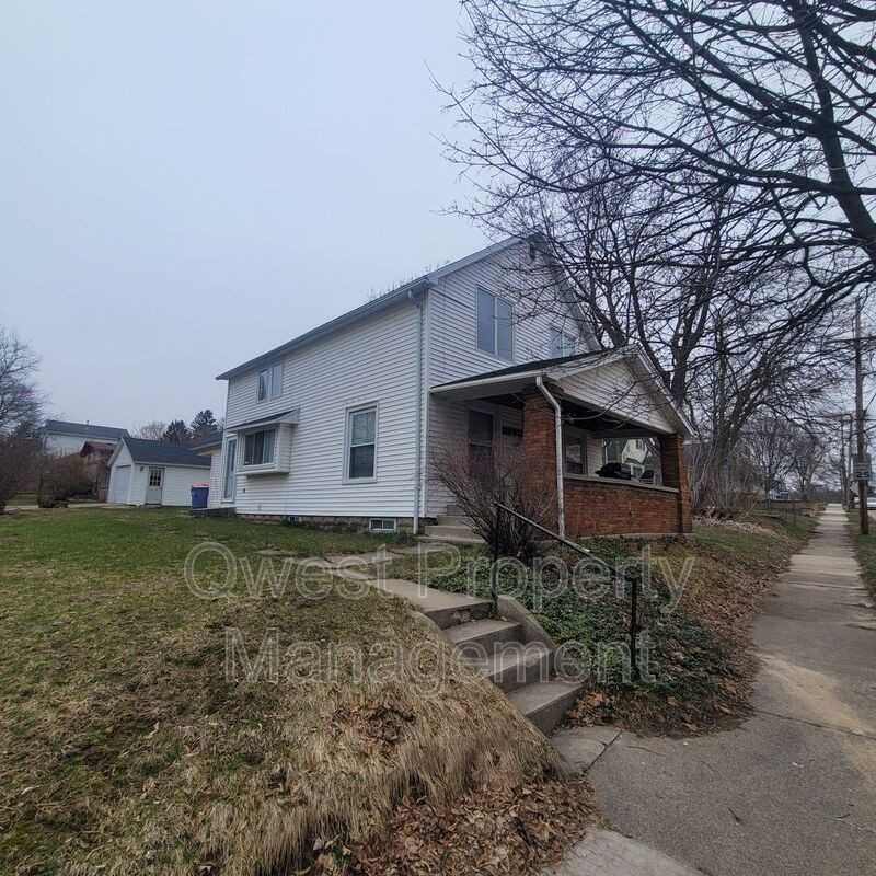1401 Valley Ave Nw #2
