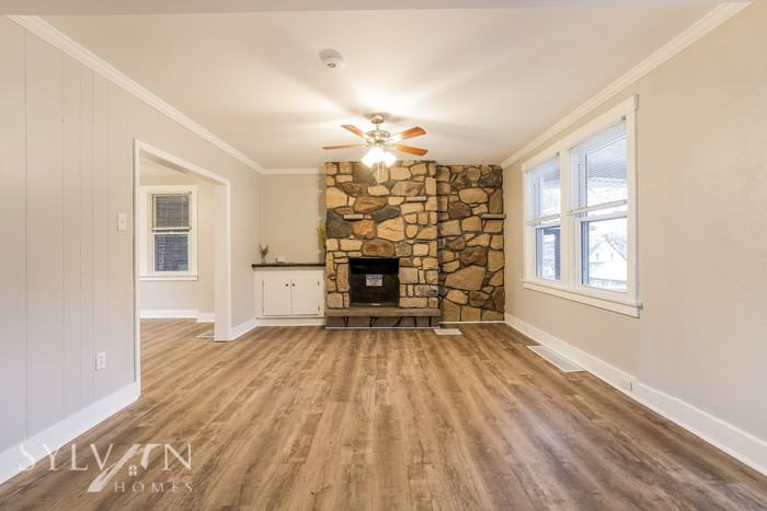 7544 Ormond St - Photo 3 of 14