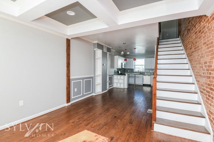 3412 Mount Pleasant Ave - Photo 3 of 16