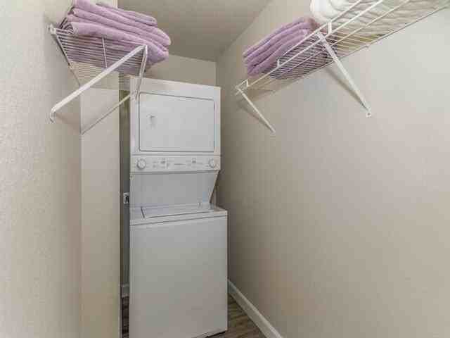 8842 Winding Way - Photo 4 of 20