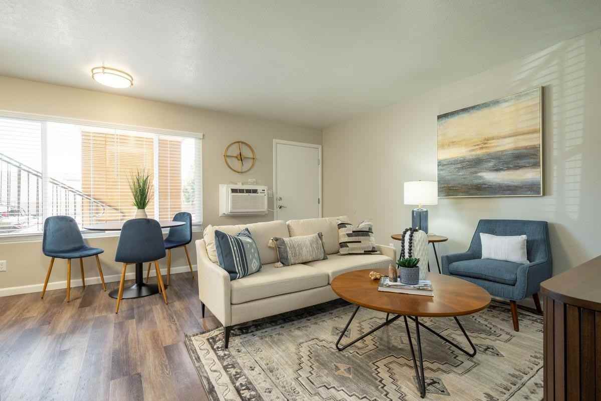 501 W Zia Rd - Photo 7 of 15