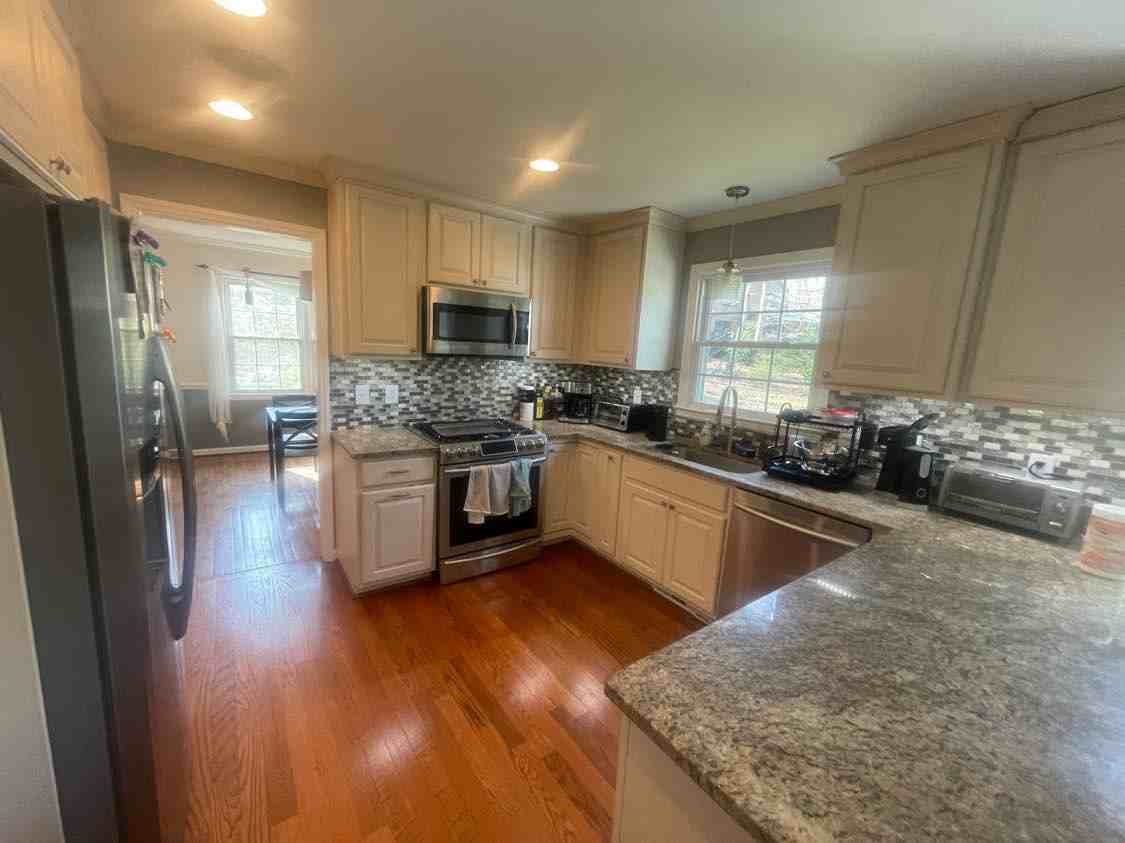 1513 Kilarney Drive - Photo 6 of 12