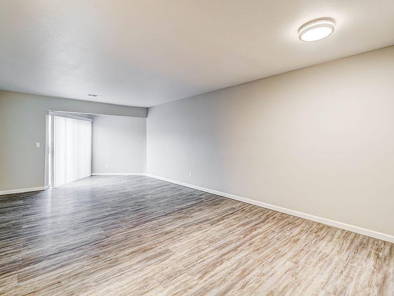 402 Crestone Ln - Photo 2 of 31