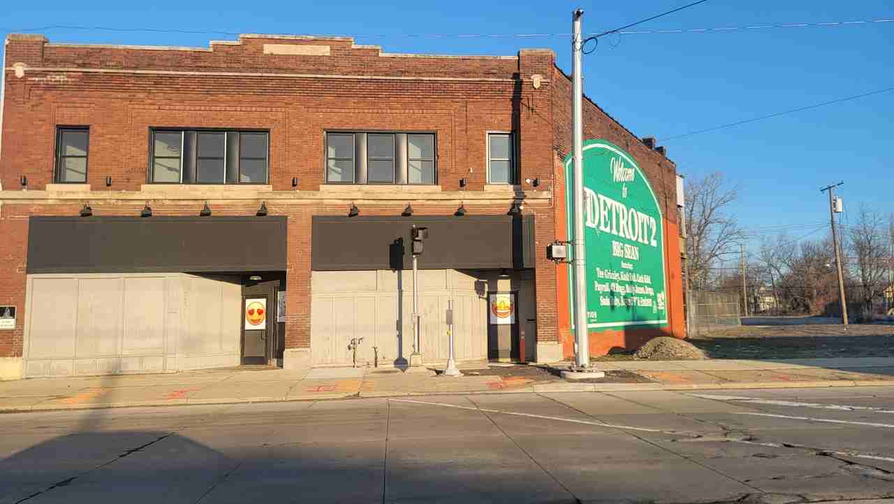 3323, 3325 Gratiot Avenue #3323 - Photo 2 of 8