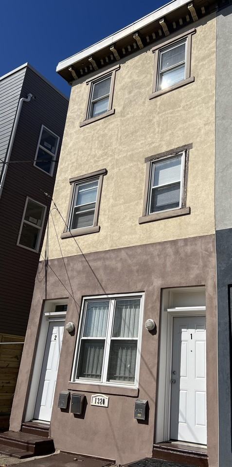 1320 North 17th Street #C - Photo 2 of 9