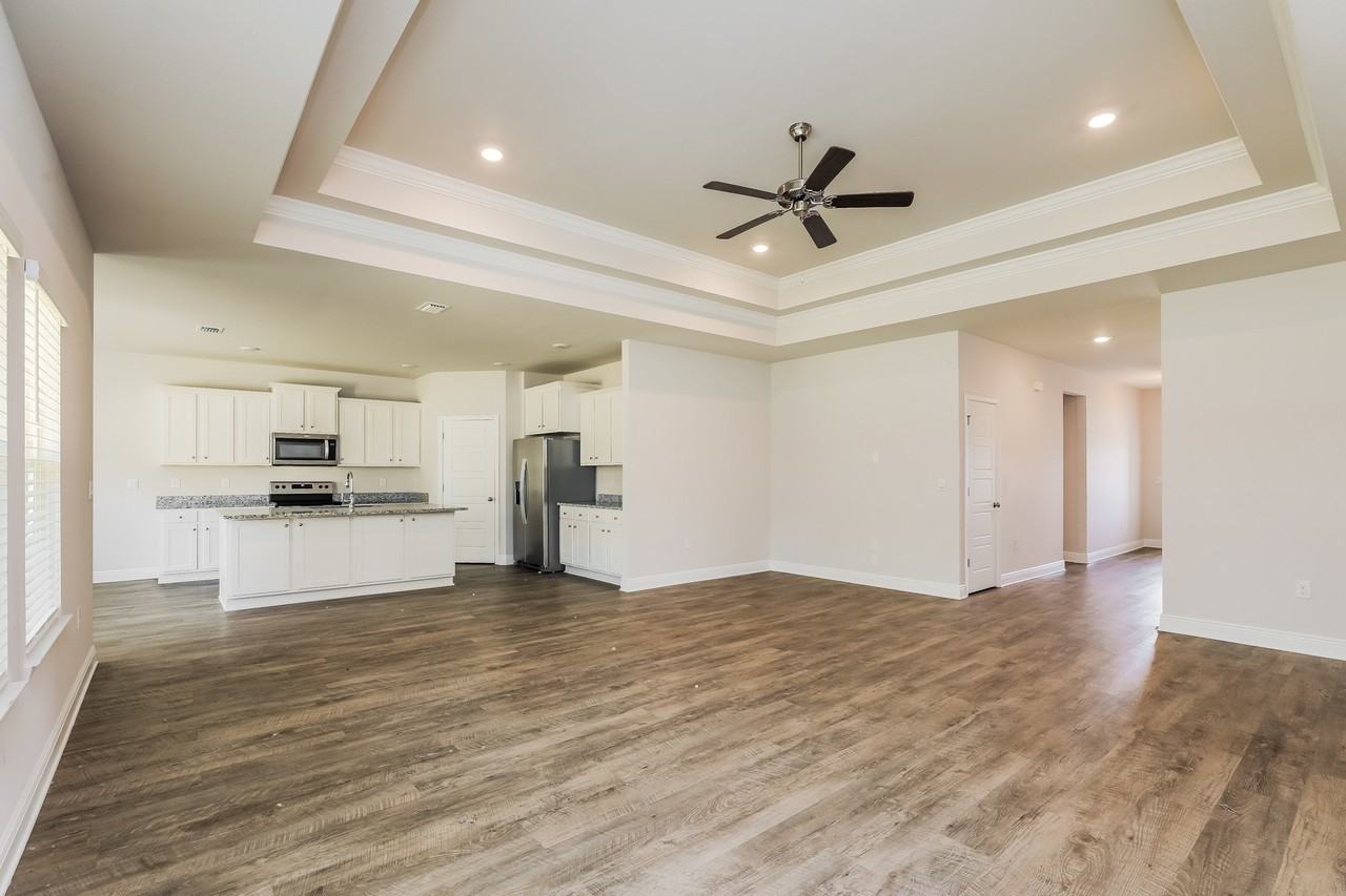 110 110 London Cir - Photo 2 of 18