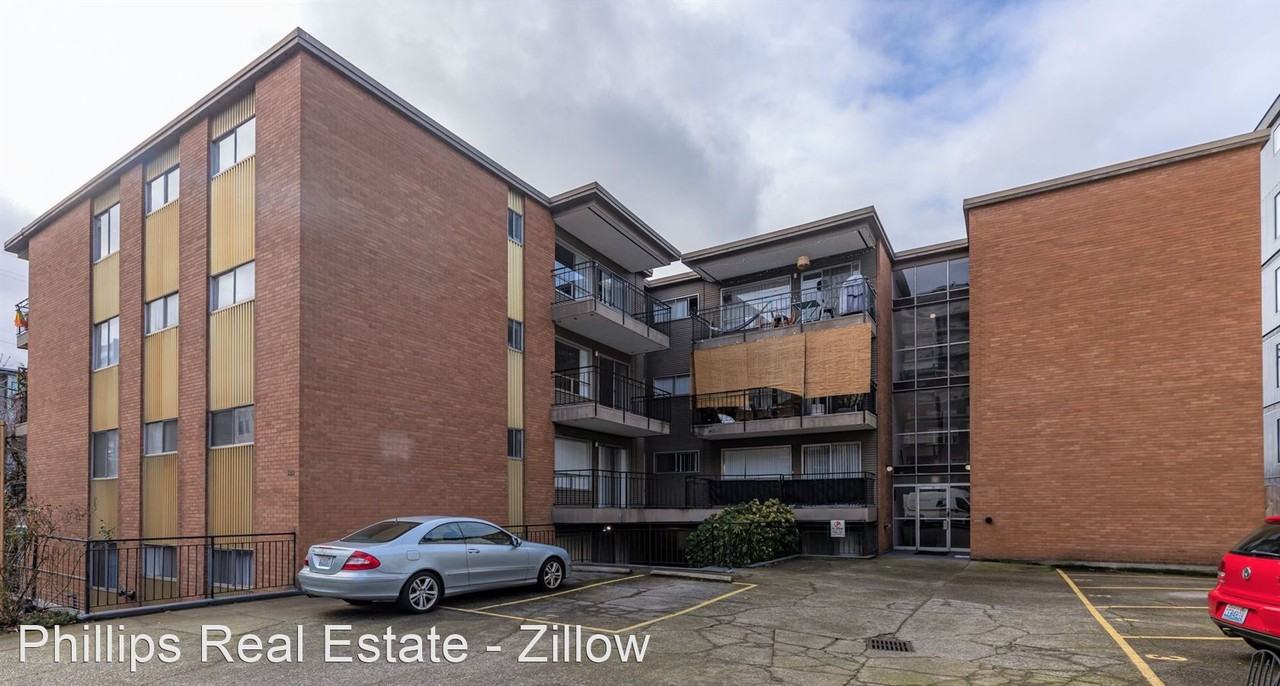 The Lorelei Apartments - SPECIAL: 2ND MONTH FREE RENT! - Photo 2 of 31