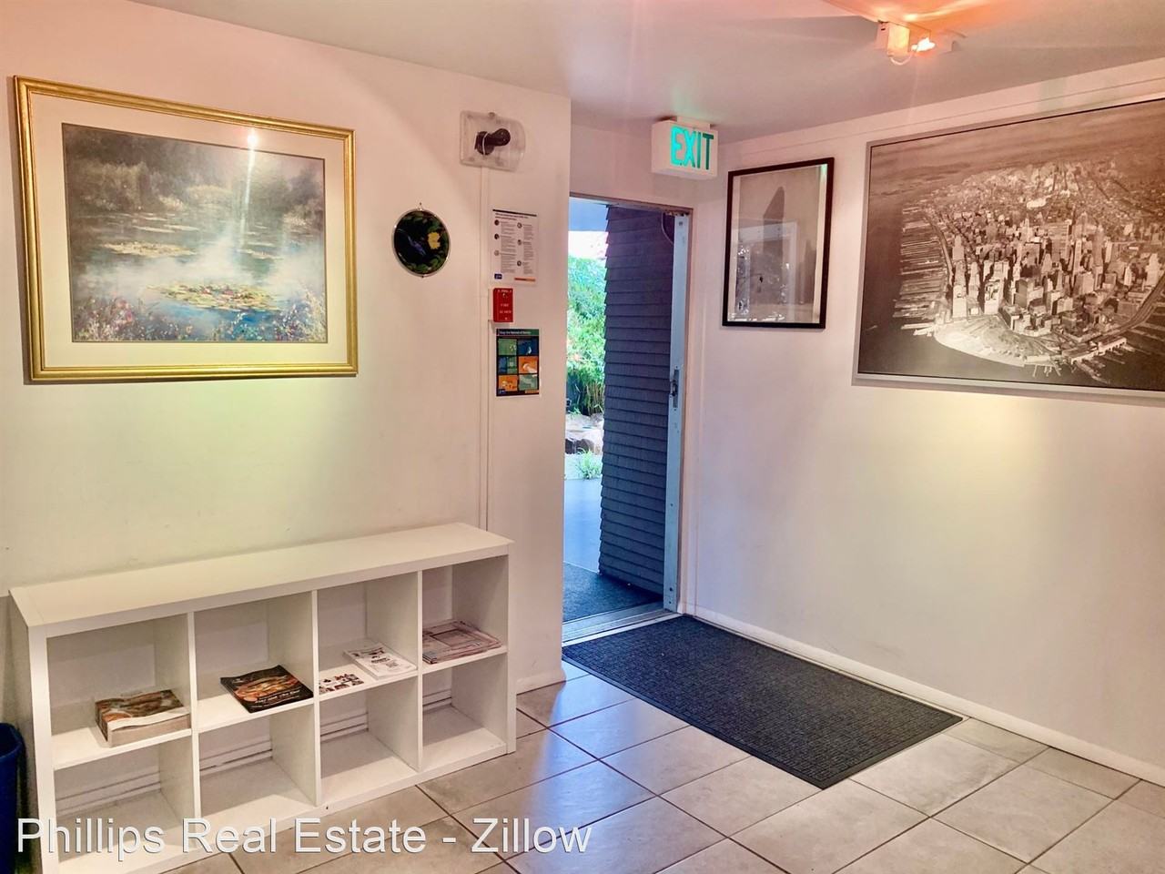 The Lorelei Apartments - SPECIAL: 2ND MONTH FREE RENT! - Photo 3 of 31