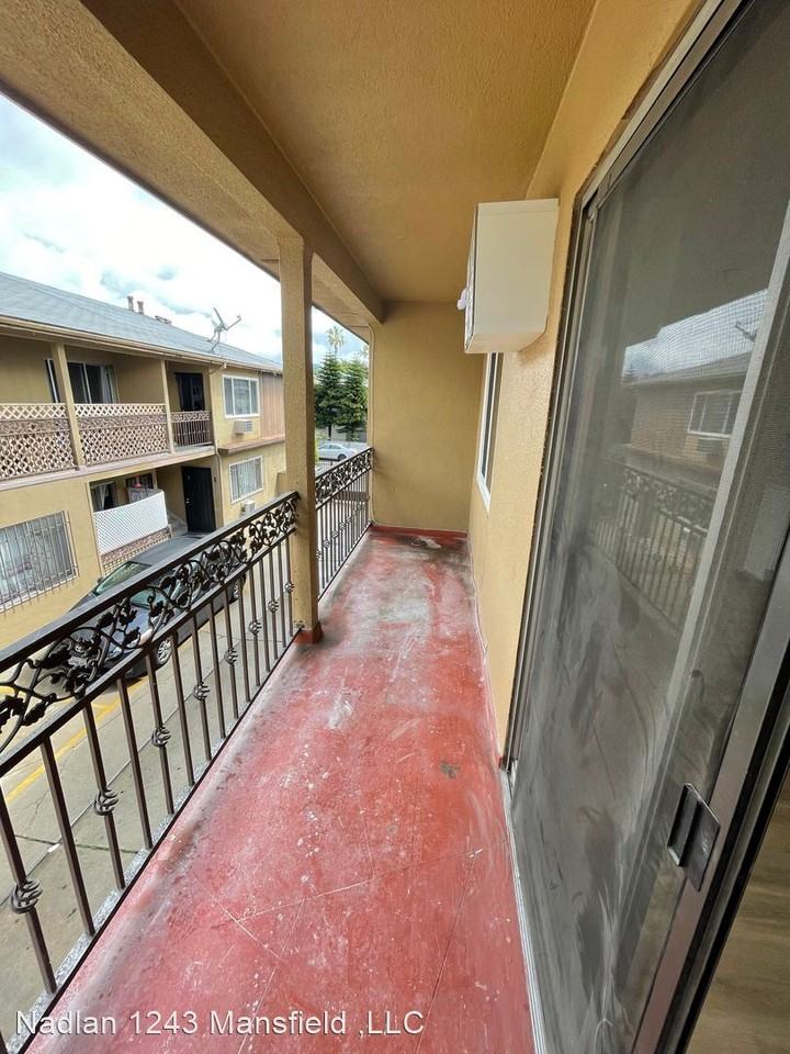 1243 N. Mansfield Ave. - Photo 3 of 15