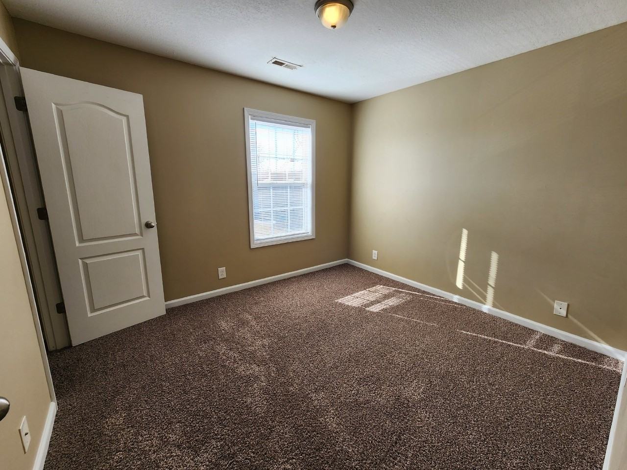 805 Oak Arbor Ct Apt A - Photo 7 of 8