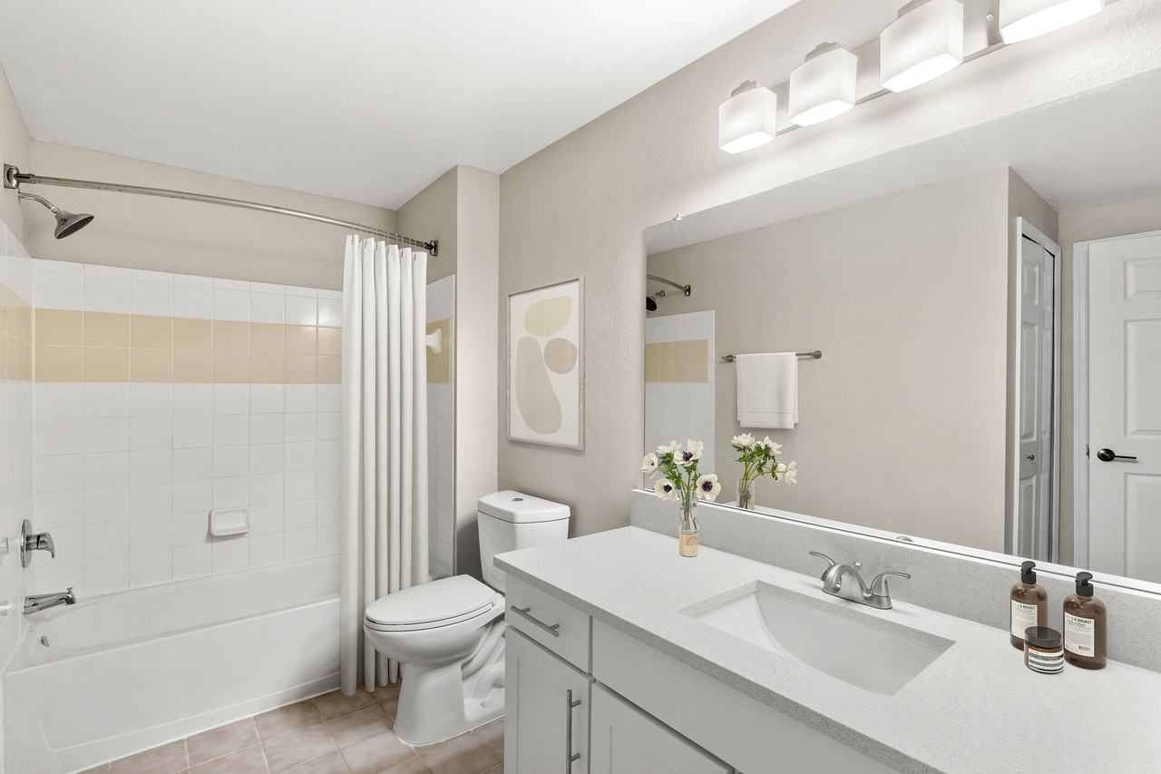 Burano Hunter's Creek - Photo 7 of 23