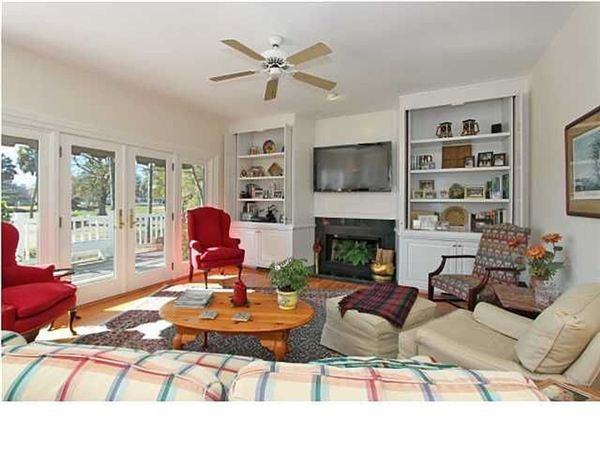 17 Glenkirk Dr - Photo 3 of 10