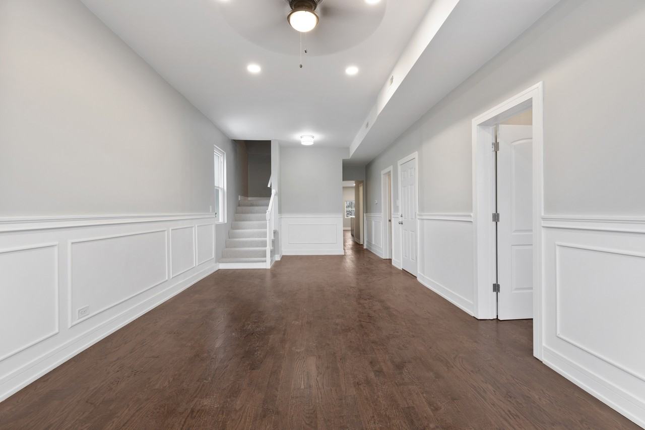 6618 S Maryland Ave #2 - Photo 3 of 17