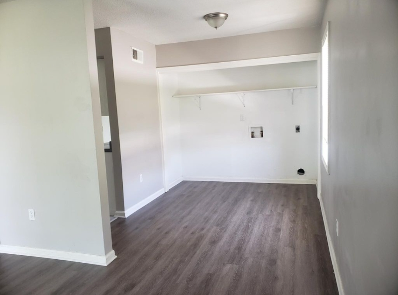 797 Cavalier Drive - Photo 5 of 30