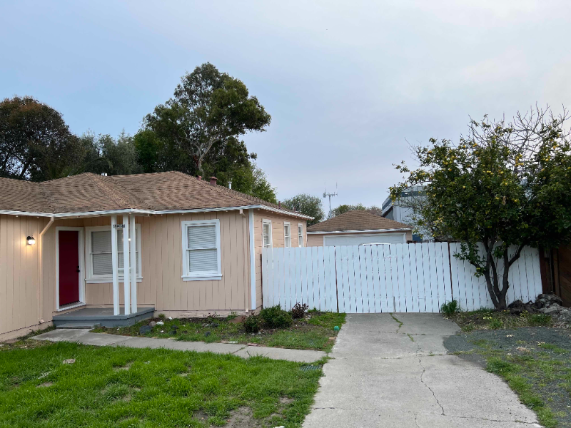 42387 Osgood Rd - Photo 2 of 10