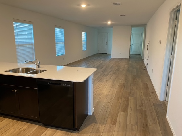 3208 Coyote Way - Photo 4 of 8