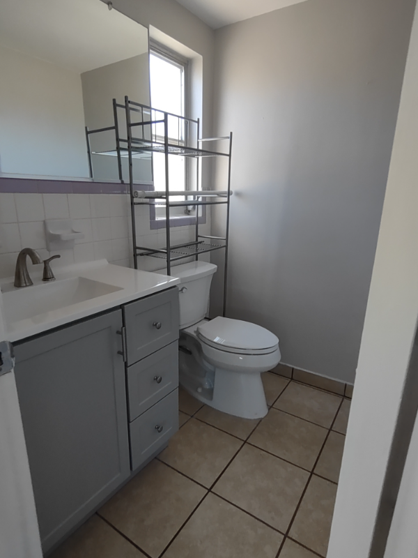 12814 Spring Ave - Photo 3 of 5