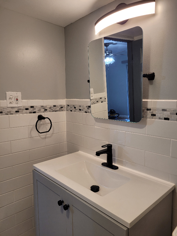 3237 Ivanhoe Ave #4 - Photo 3 of 13