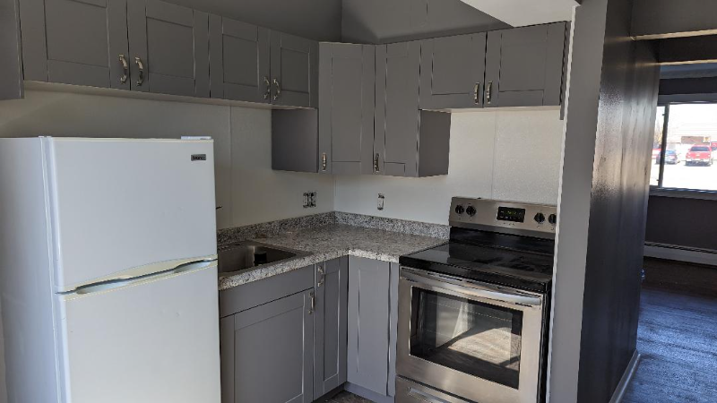 2725 Weiss St #2 - Photo 2 of 7