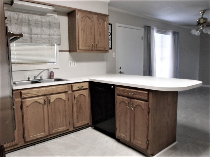 1009 Poplar St - Photo 6 of 13