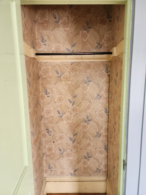 281 Wilson St - Photo 3 of 37