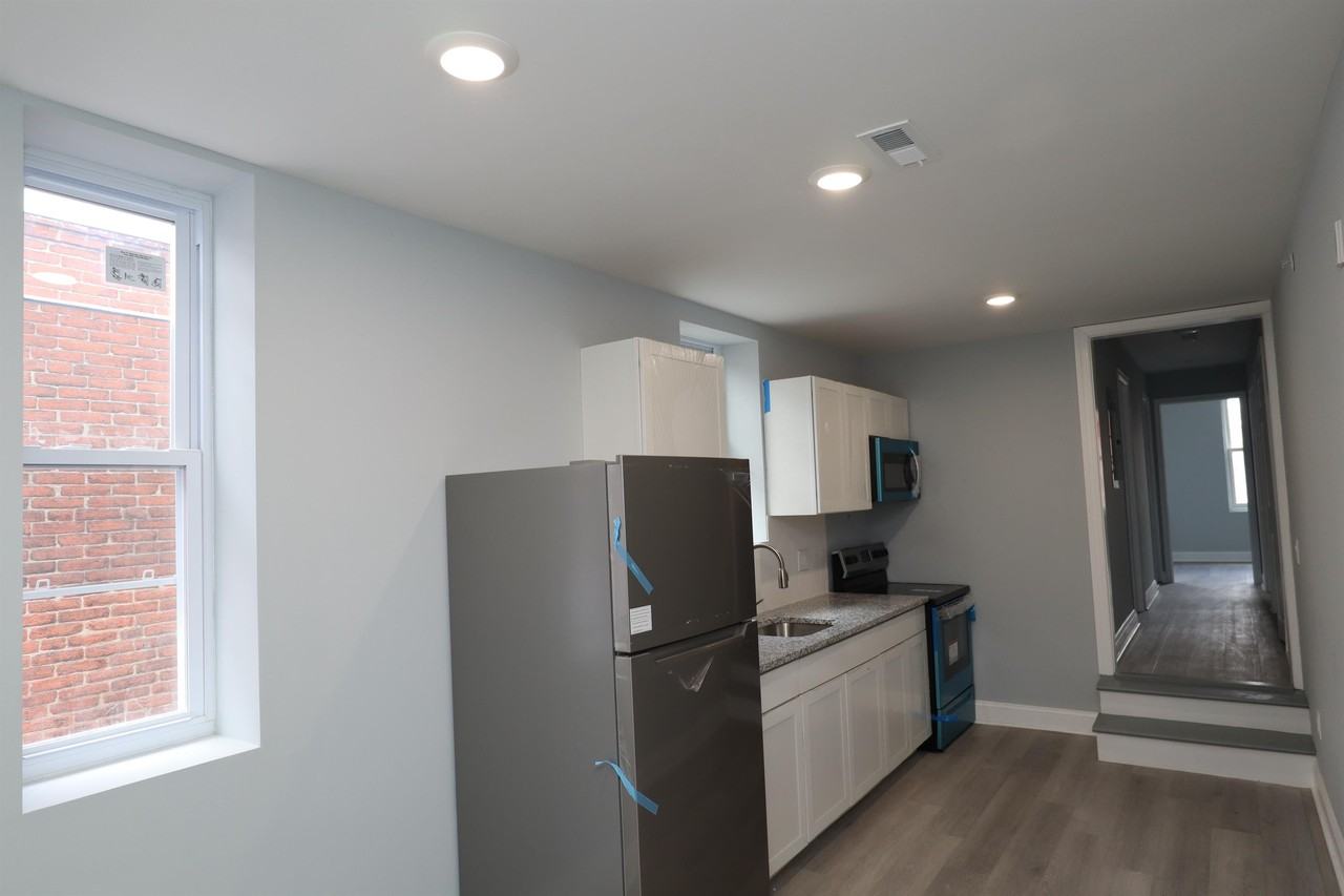 1908 West Diamond Street #3 - Photo 2 of 7