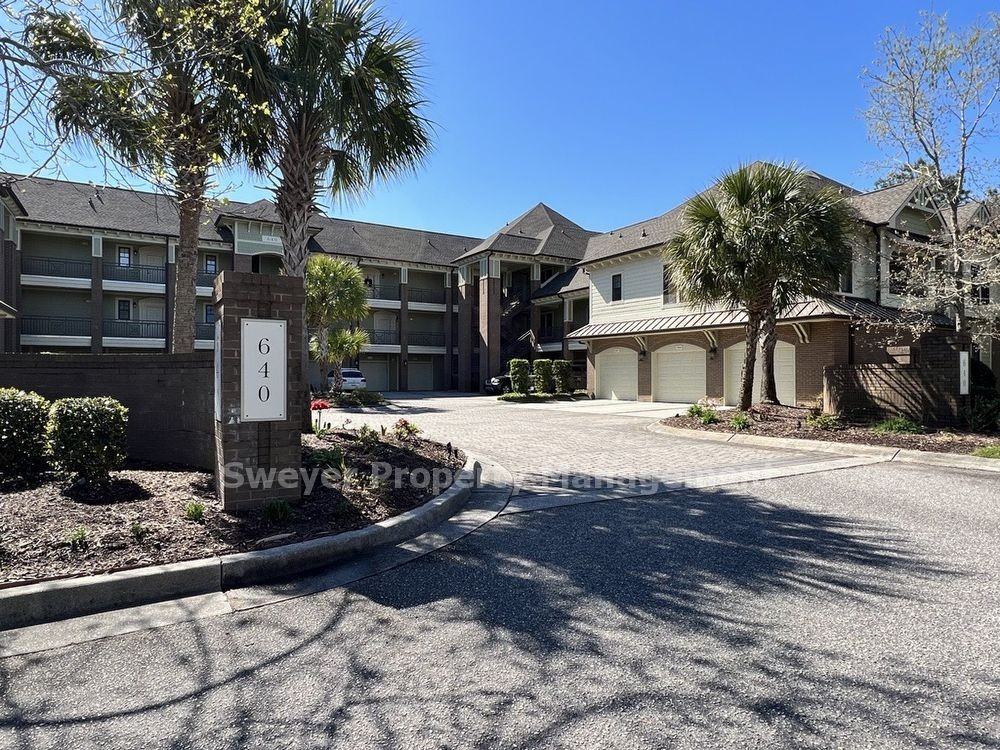 640 Village Park Dr Unit 104 - Photo 3 of 23