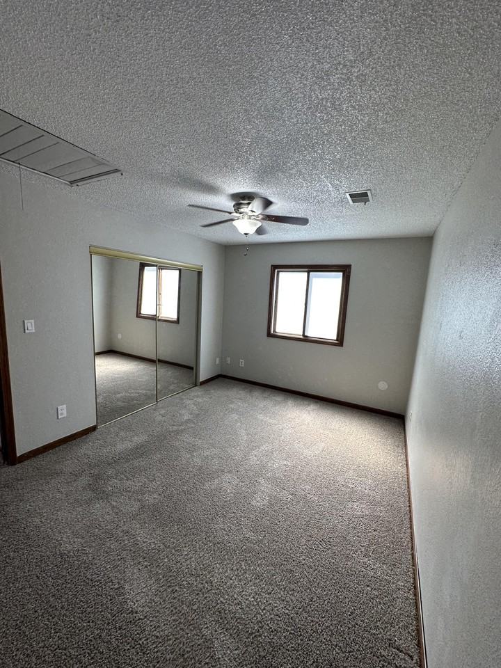 2022 31st Street Rd #1 - Photo 5 of 10