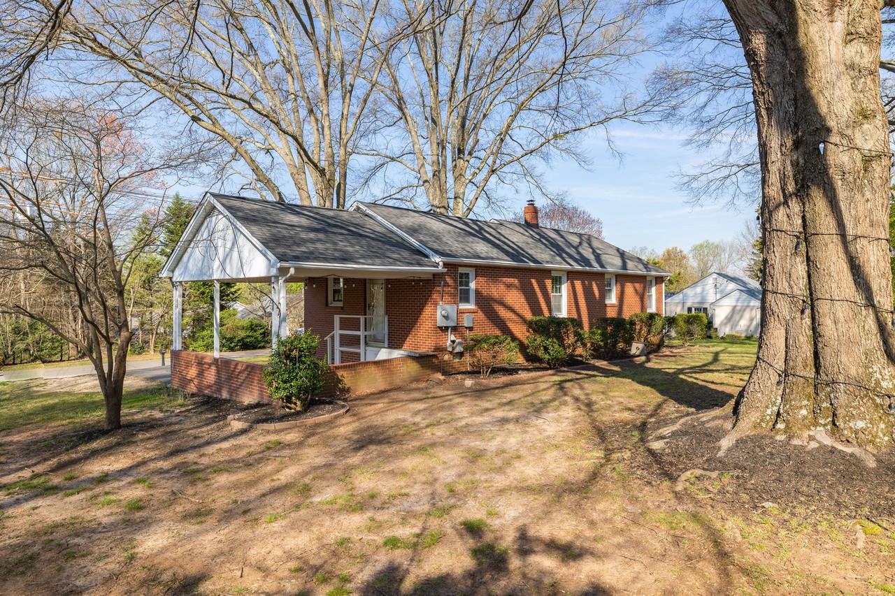 3327 Emory Dr #1 - Photo 4 of 24