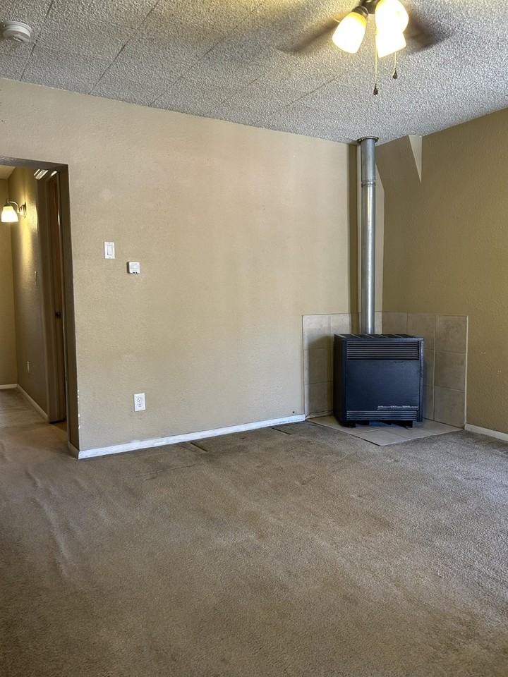 601 Manitou Ave #8 - Photo 4 of 17
