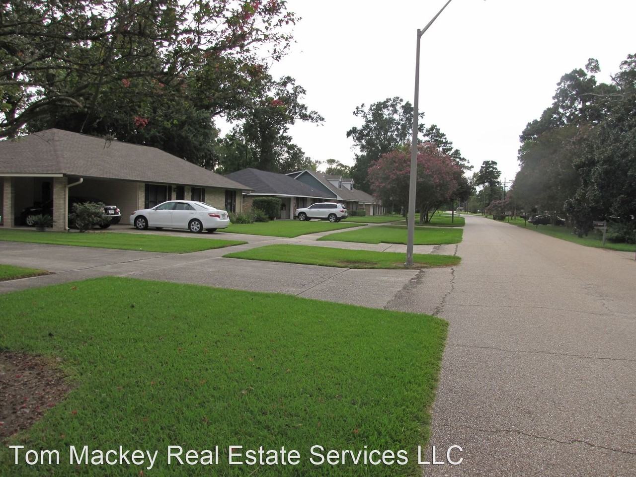 10366 Oliphant Rd - Photo 3 of 18