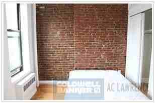 East 73rd and York ave - Photo 3 of 5