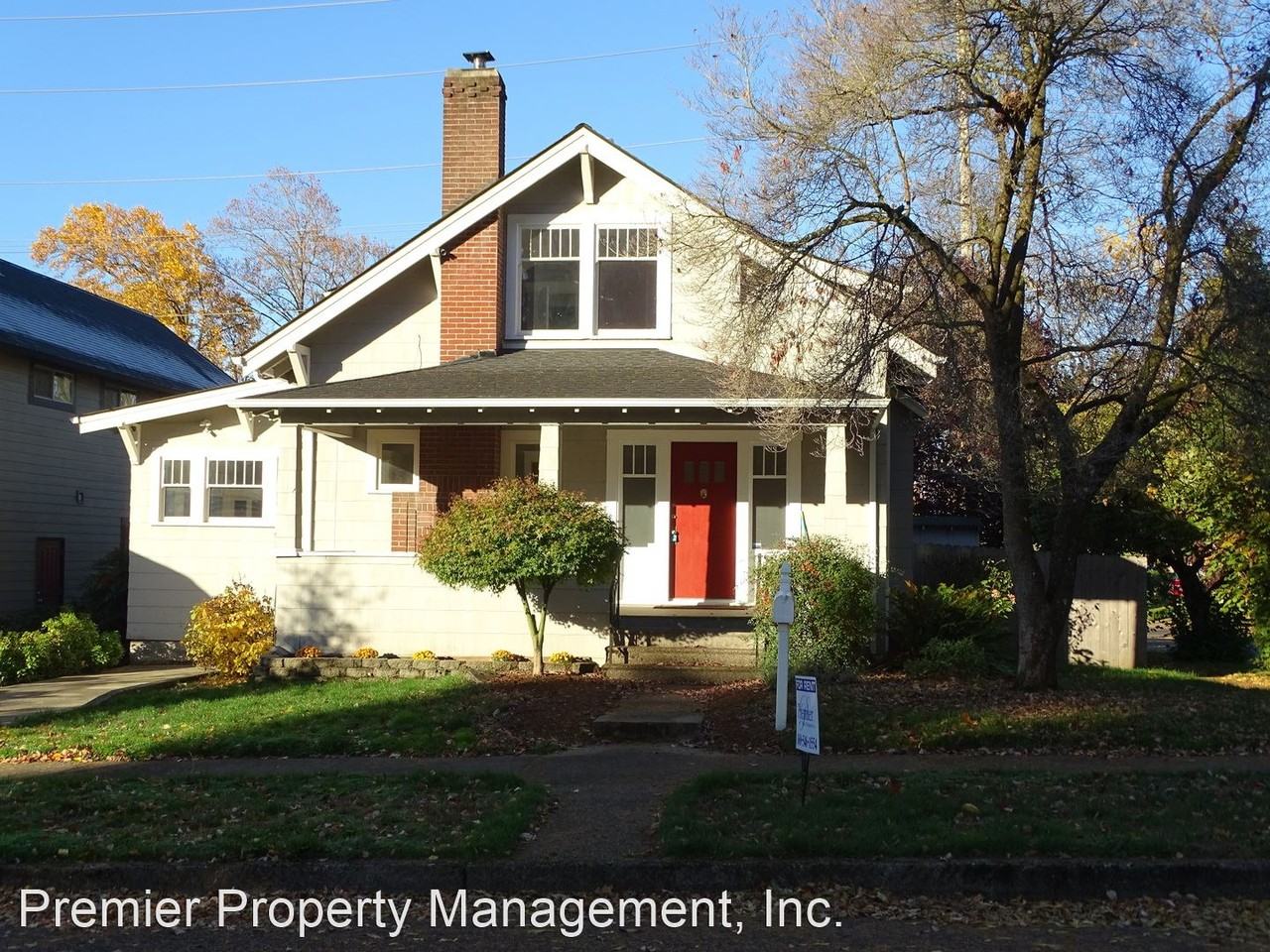 2224 G St - Photo 2 of 41