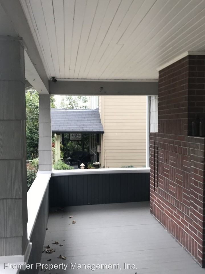 2224 G St - Photo 3 of 41