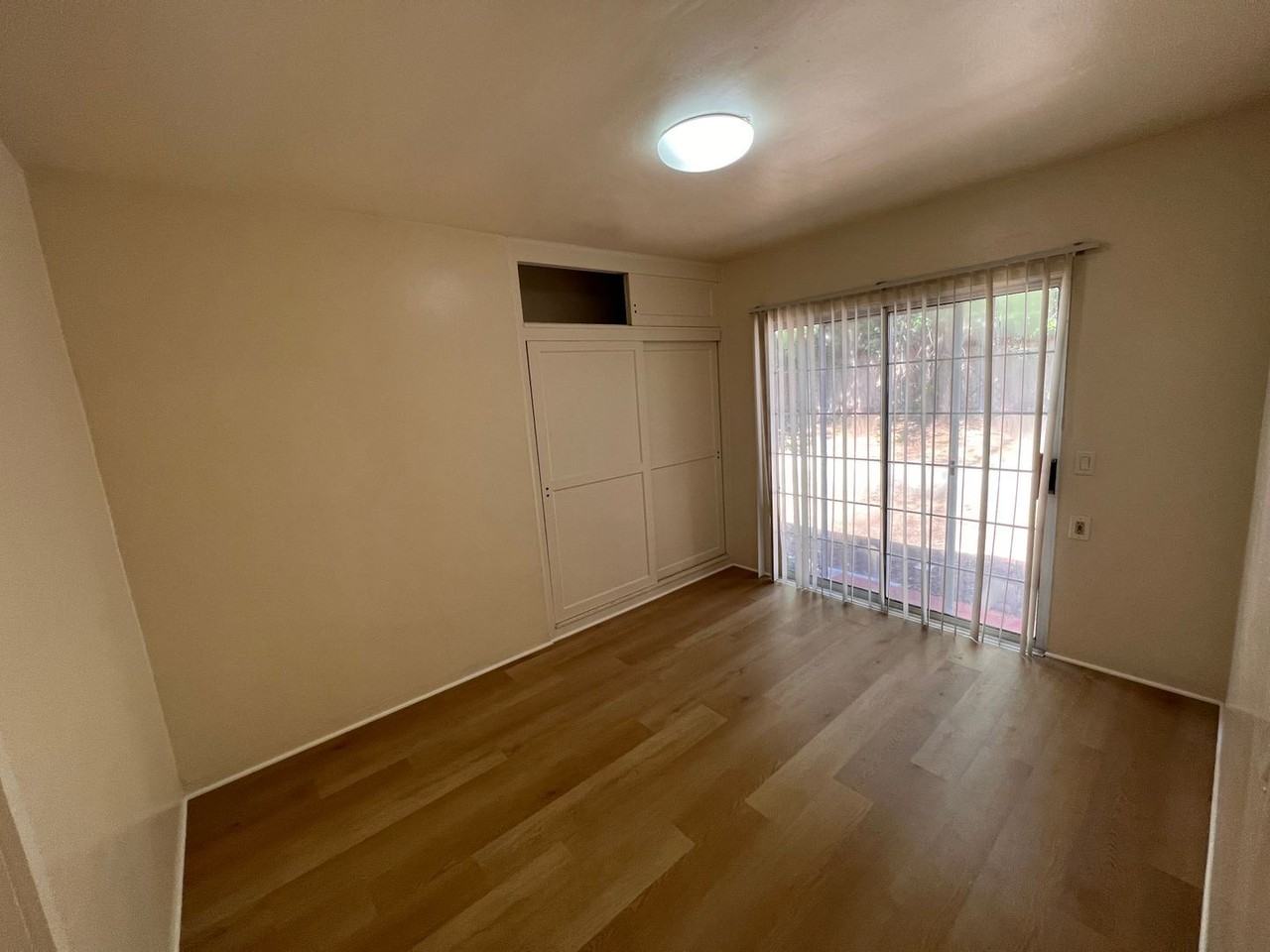 4527 College Way - Photo 3 of 15