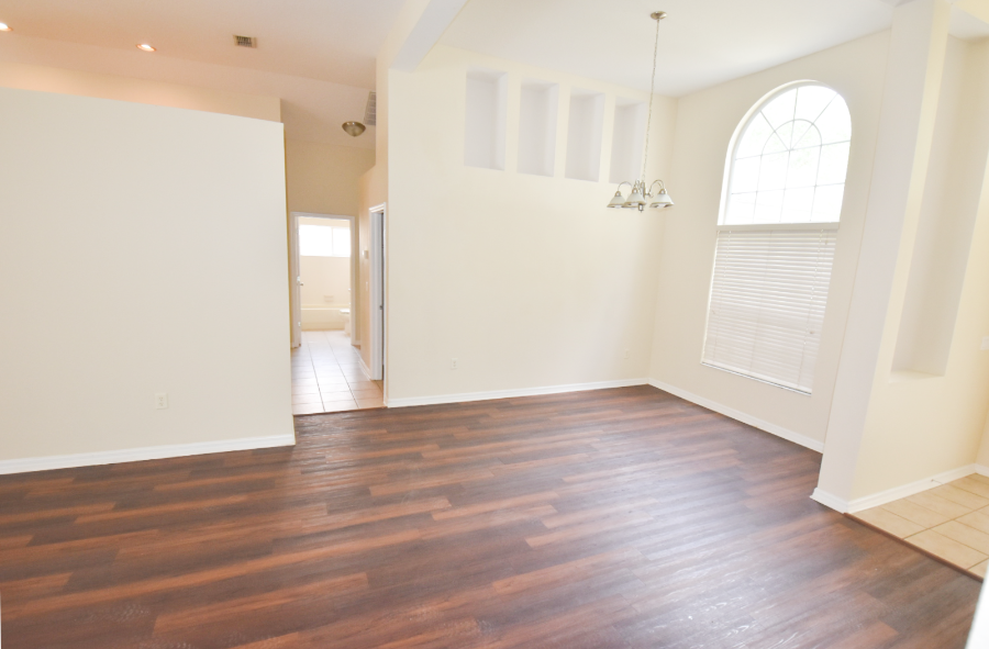 13523 Staghorn Rd - Photo 3 of 19