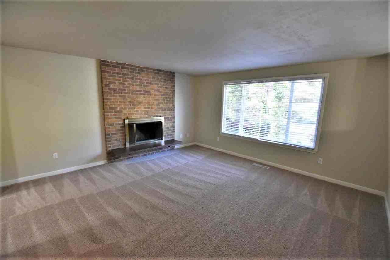 4501 87th Ave W - Photo 3 of 20