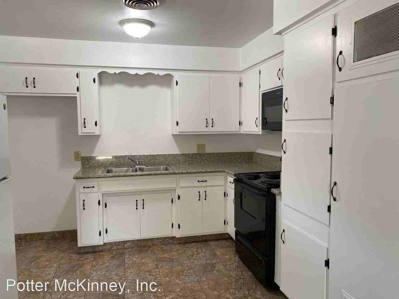 2500 & 2510 Bishop Drive A-F - Photo 2 of 8