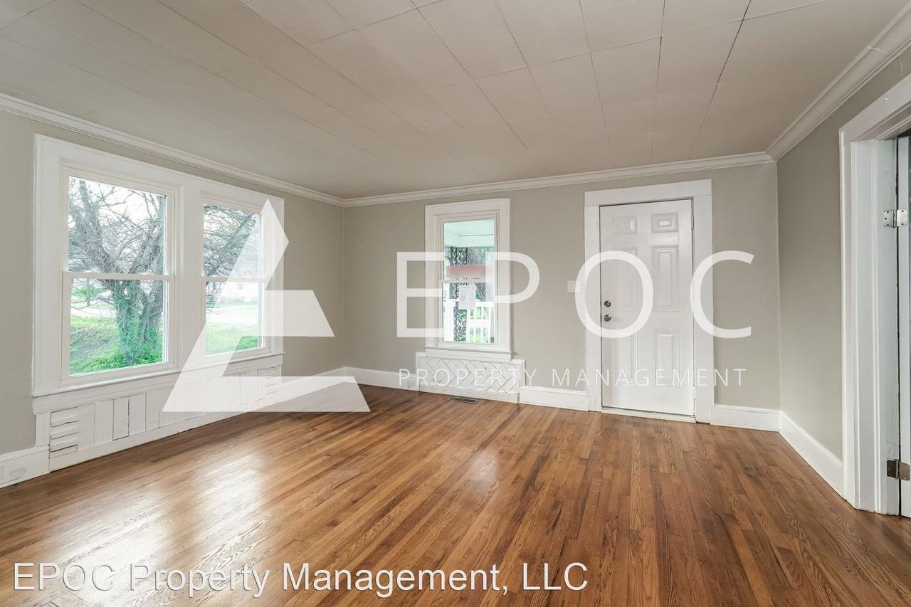 625 Efird St - Photo 3 of 14