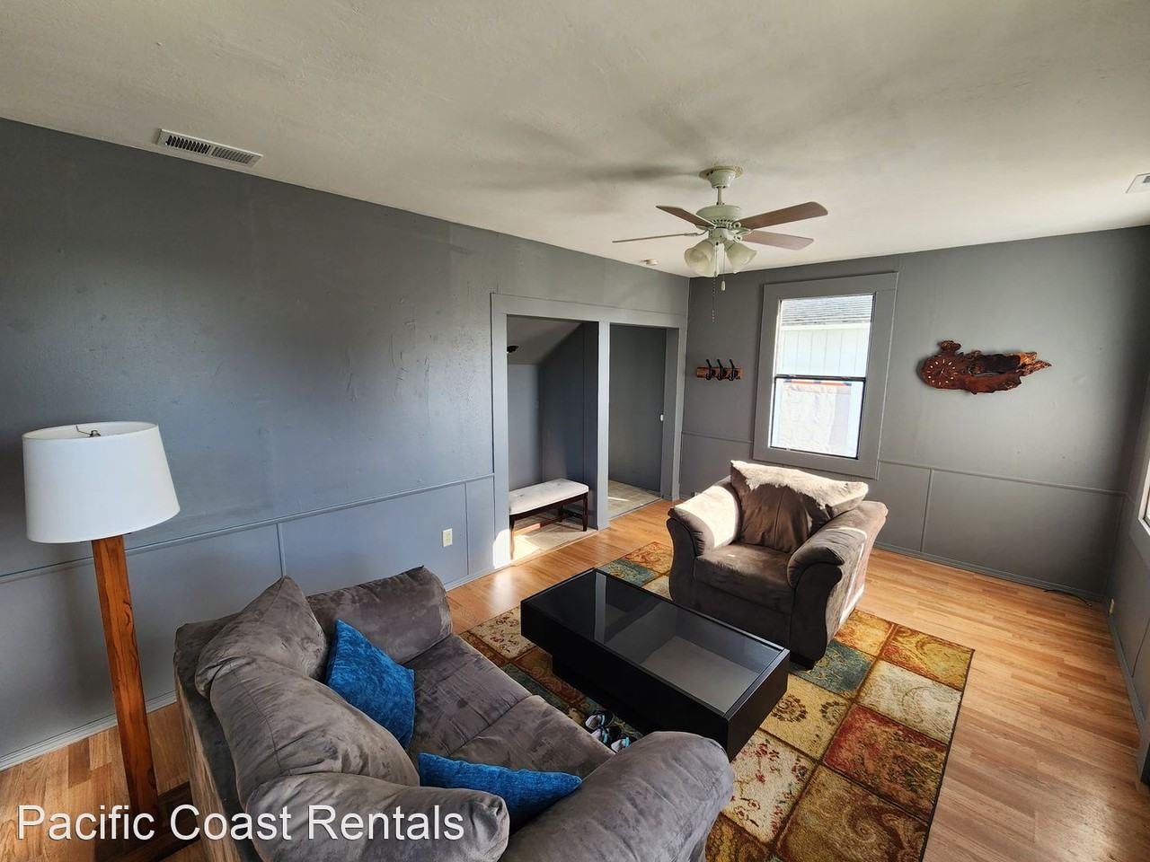 913 A Street - Photo 3 of 22