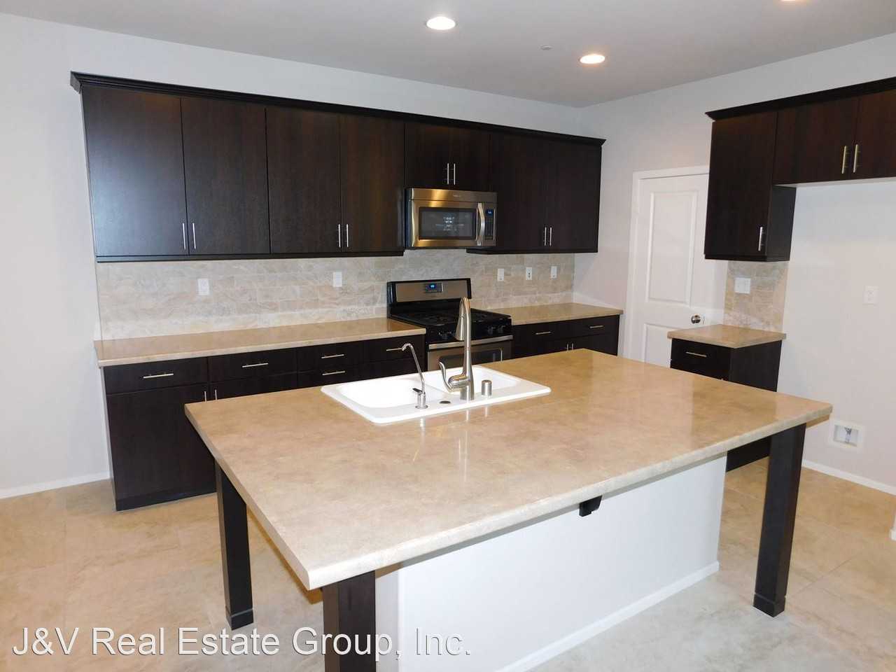 3223 S Edenglen Ave - Photo 2 of 37