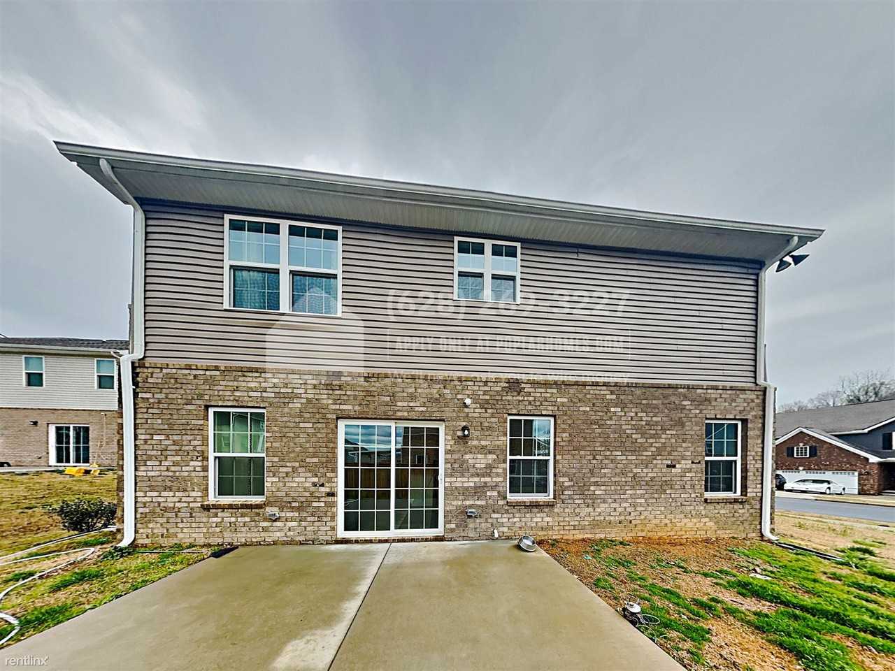 1009 Gayron Dr - Photo 2 of 19