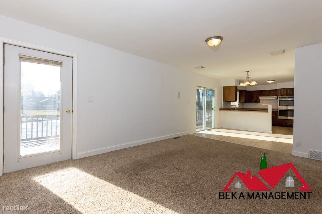 3364 Kingsway Dr - Photo 2 of 21