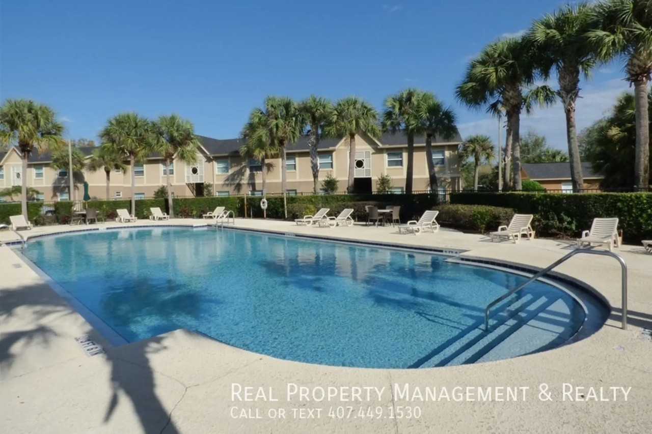 9942 Turf Way Apt 7 - Photo 2 of 16